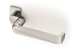 The Window Outlet introduces Venice inspired Purity door handle by Reynaers