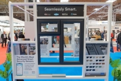 Dekko launches world first fully seamless window 