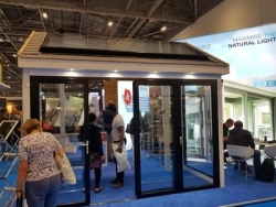 Roof Maker wows show-goers with best-in-class roof glazing