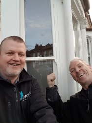 Roseview asks installers to strike a pose with #SashSelfies